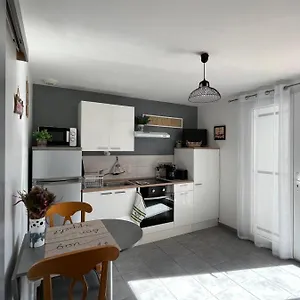 https://appt-calme-ensoleill-fonctionnel.fr-provencehotel.com